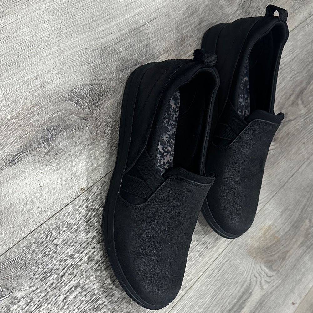 Clarks Cloudsteppers Black Loafer - image 2